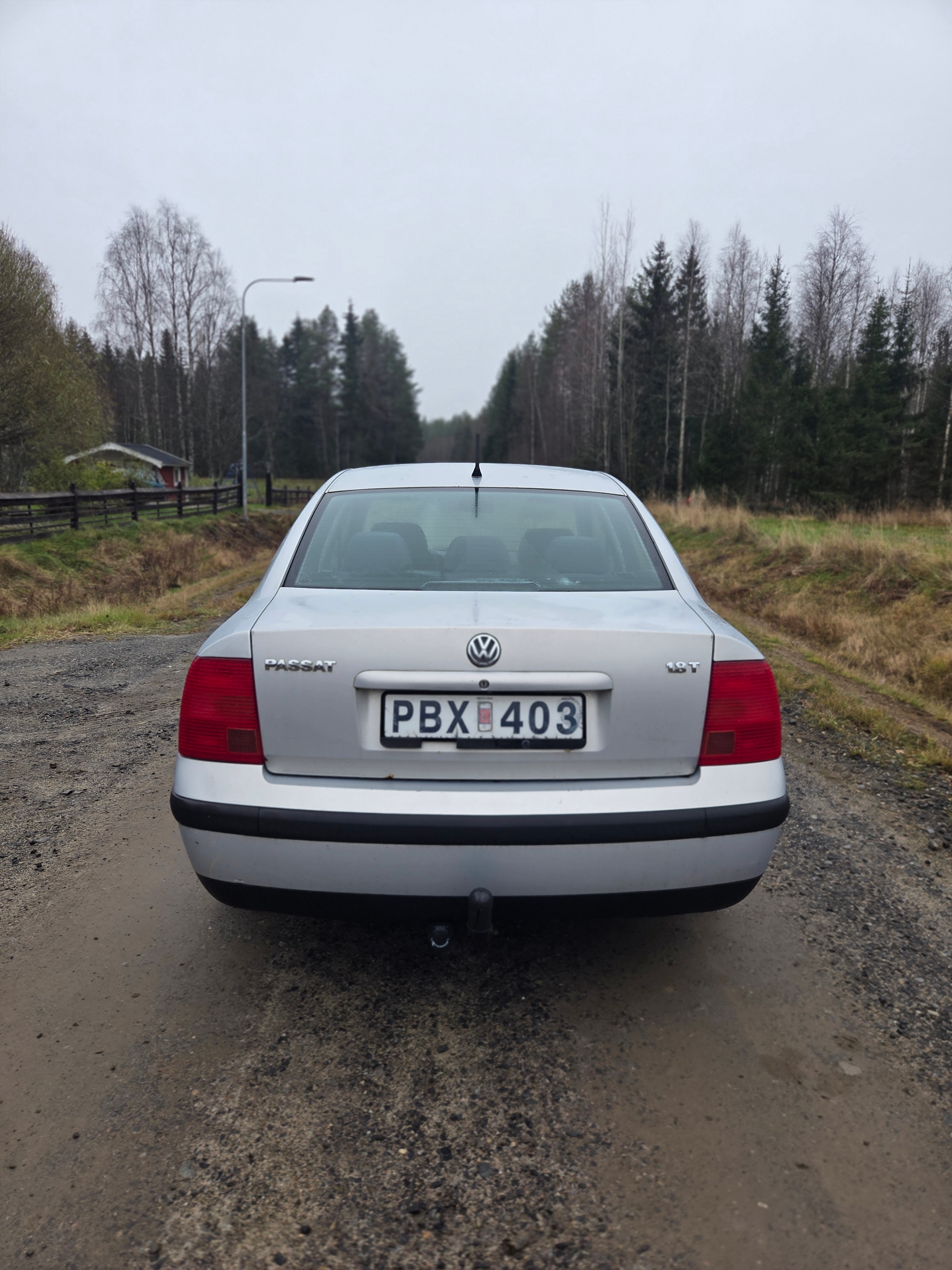 Volkswagen Passat 1.8 5V 1999, bild 3/8