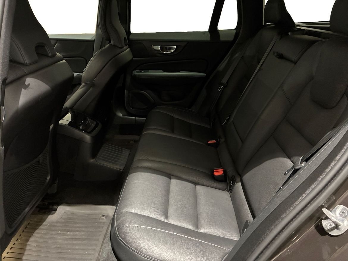 Volvo V60 T6 Plus Dark Nordic 2025, bild 7/10
