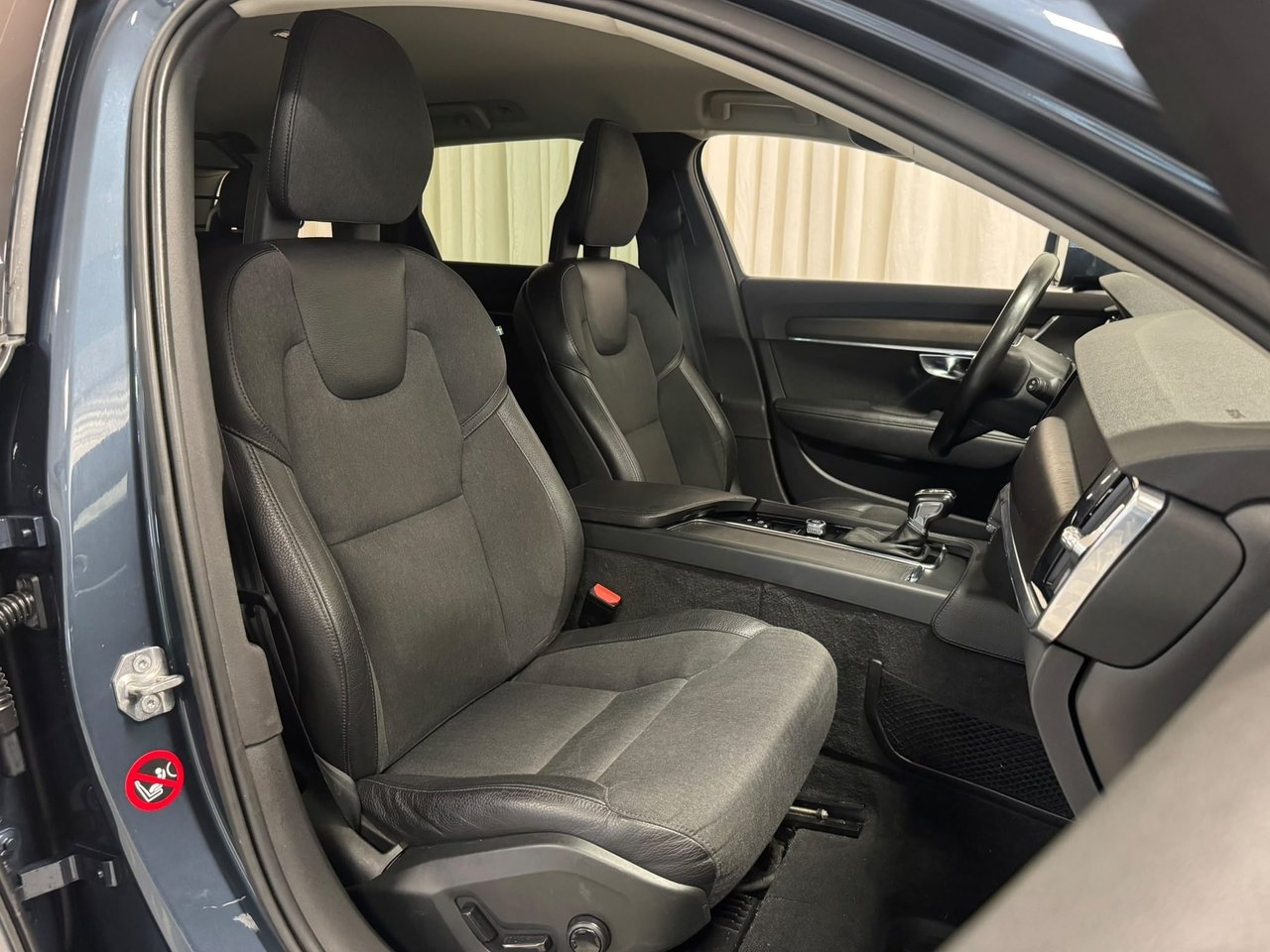Volvo V90 Cross Country D5 Pro 2018, photo 10/10