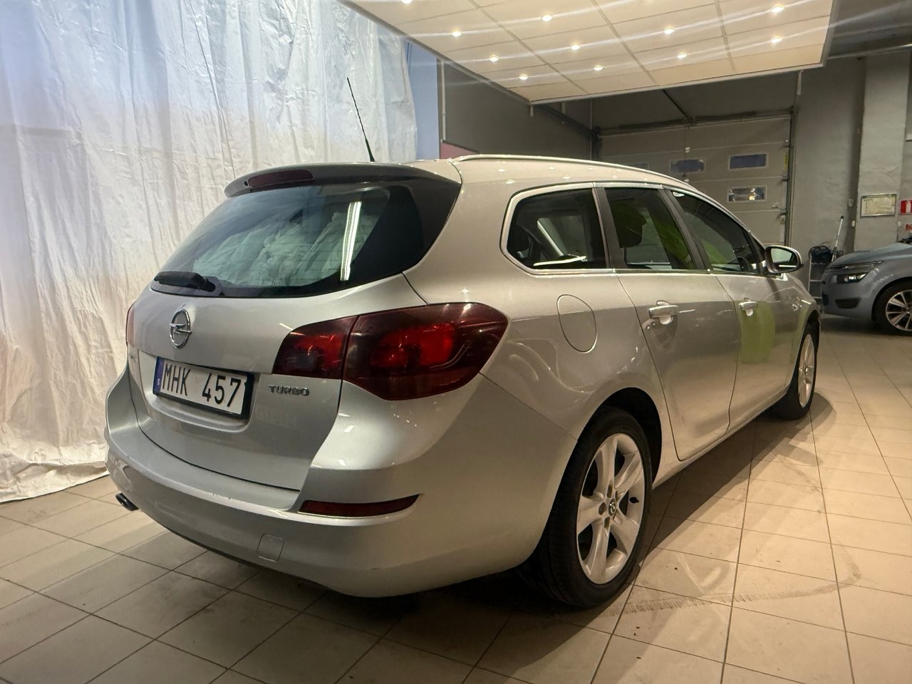 Opel Astra 1.4 Turbo Enjoy 2012, bild 4/10