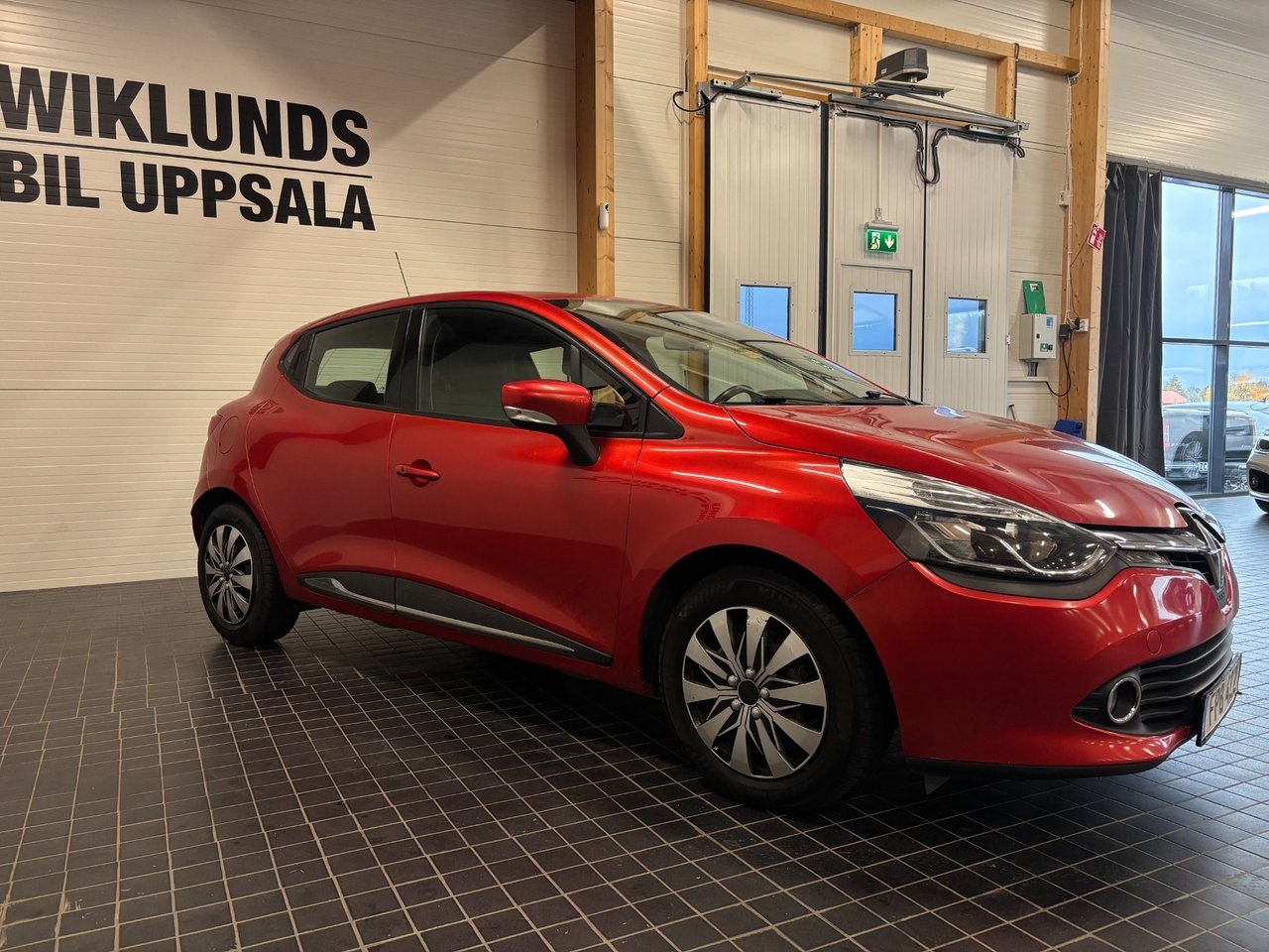 Renault Clio TCe 90 2015, bild 2/10
