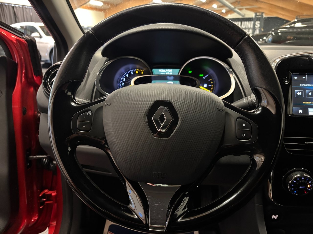 Renault Clio TCe 90 2015, bild 6/10