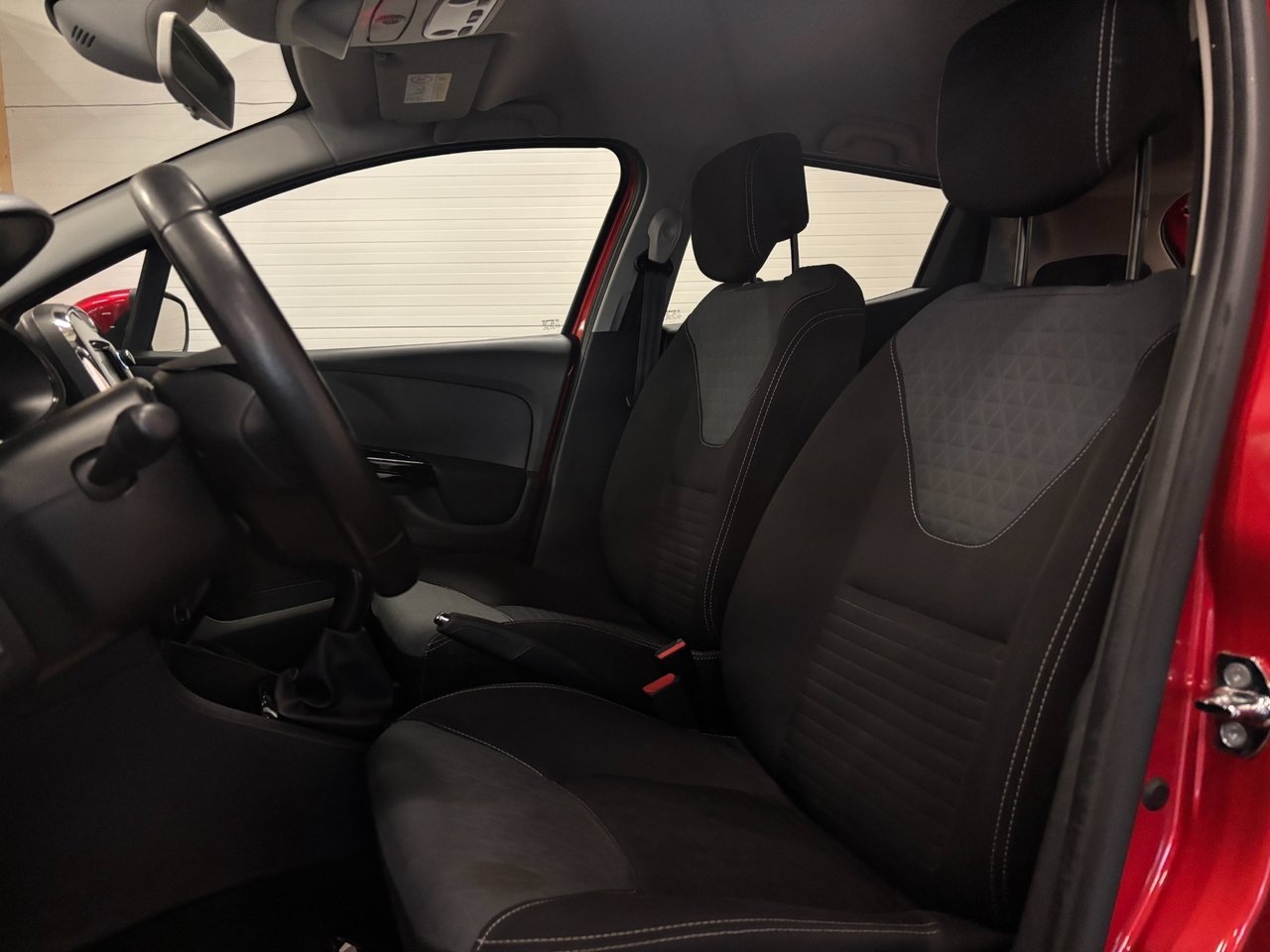 Renault Clio TCe 90 2015, bild 5/10