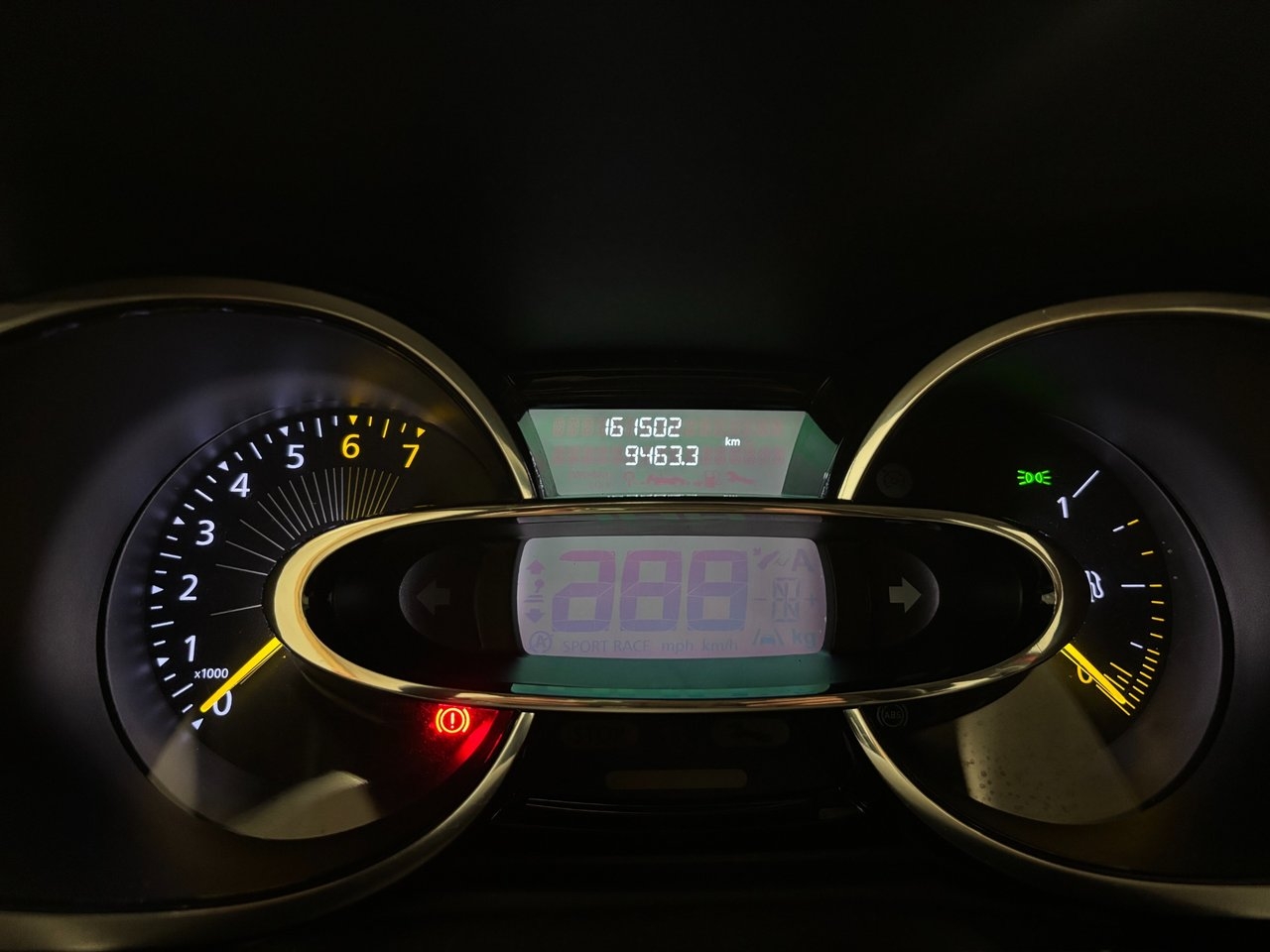Renault Clio TCe 90 2015, bild 7/10
