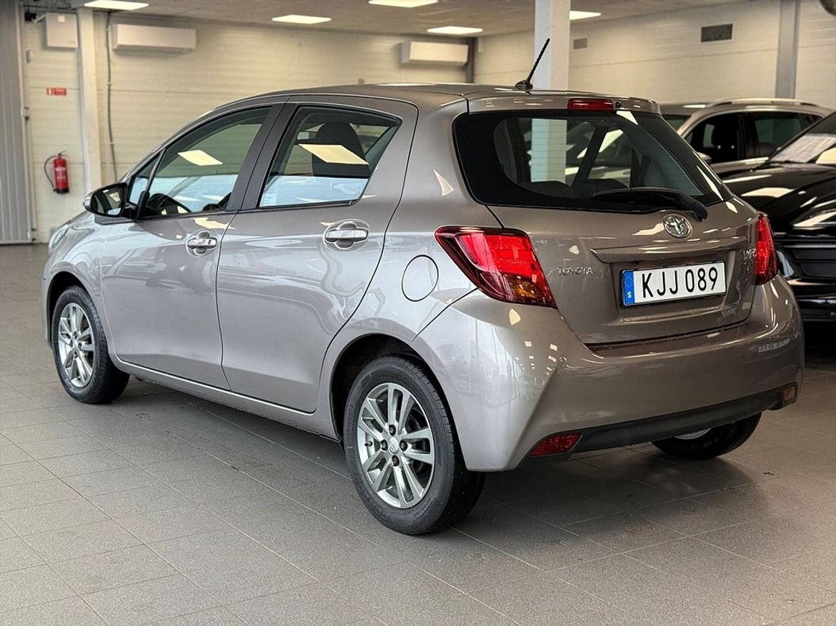 Toyota Yaris 1.33 Active 2014, bild 5/10