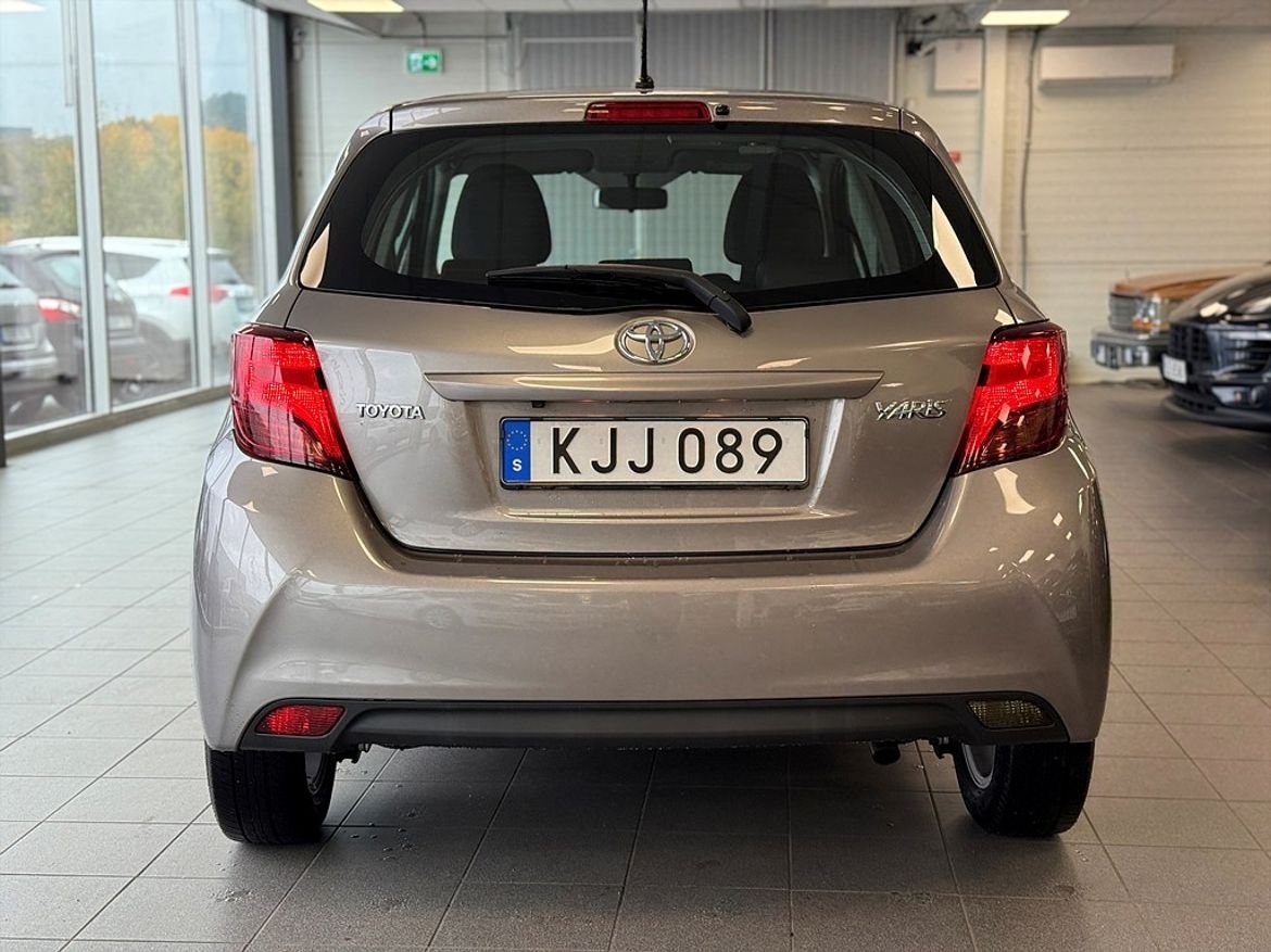 Toyota Yaris 1.33 Active 2014, bild 4/10