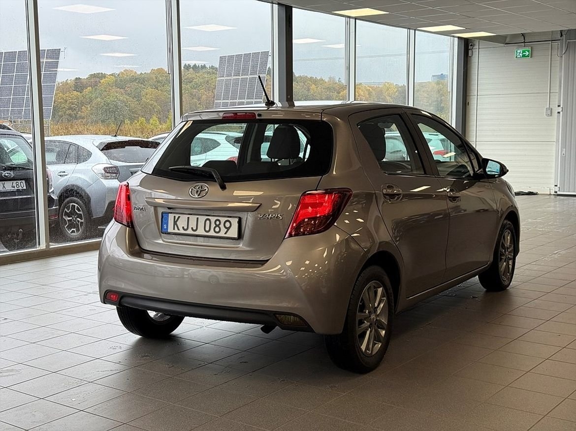 Toyota Yaris 1.33 Active 2014, bild 3/10