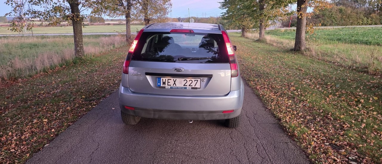 Ford Fiesta 1.3 2005, bild 6/10