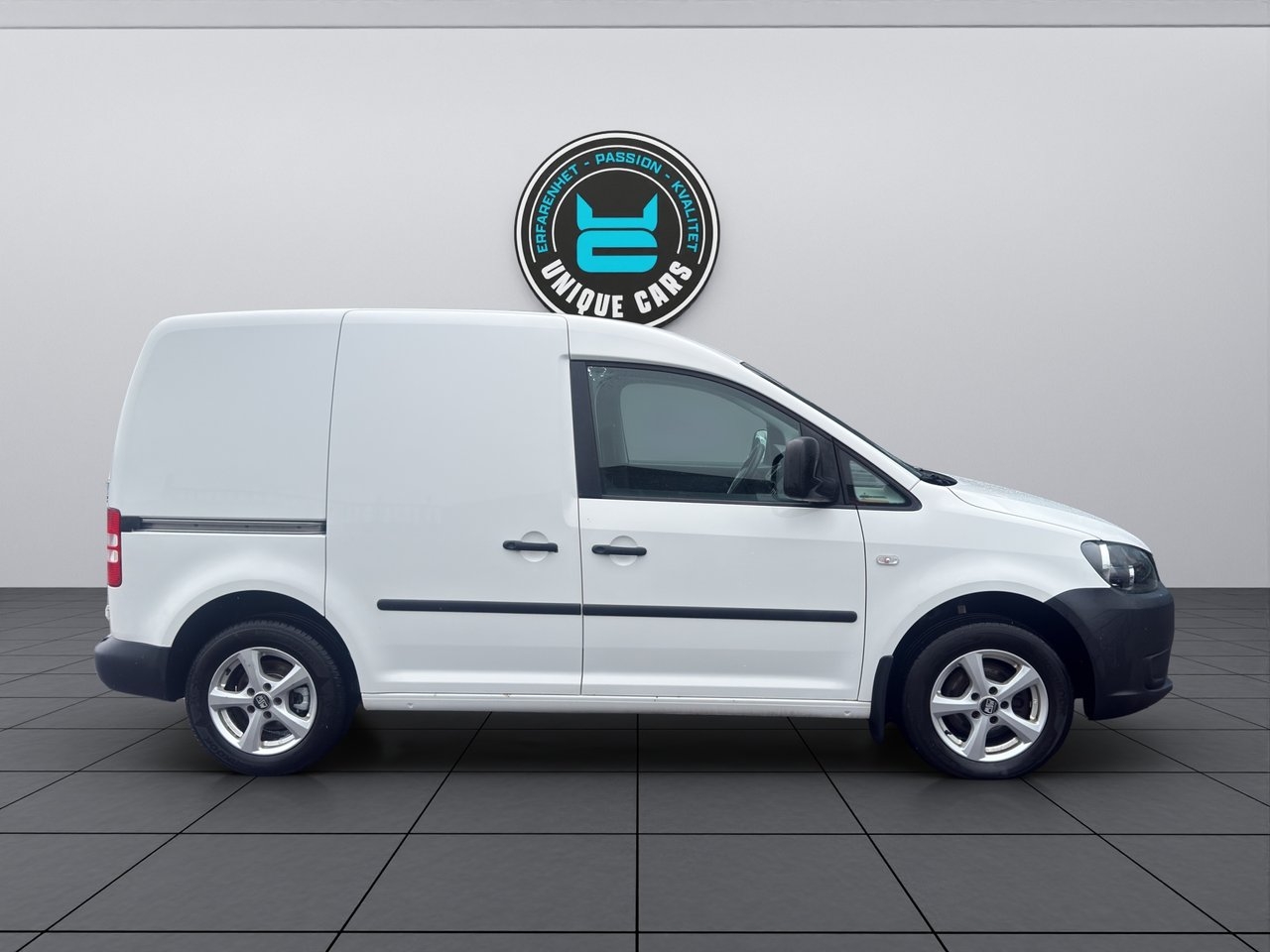 Volkswagen Caddy 1.6 TDI 2013, photo 2/10