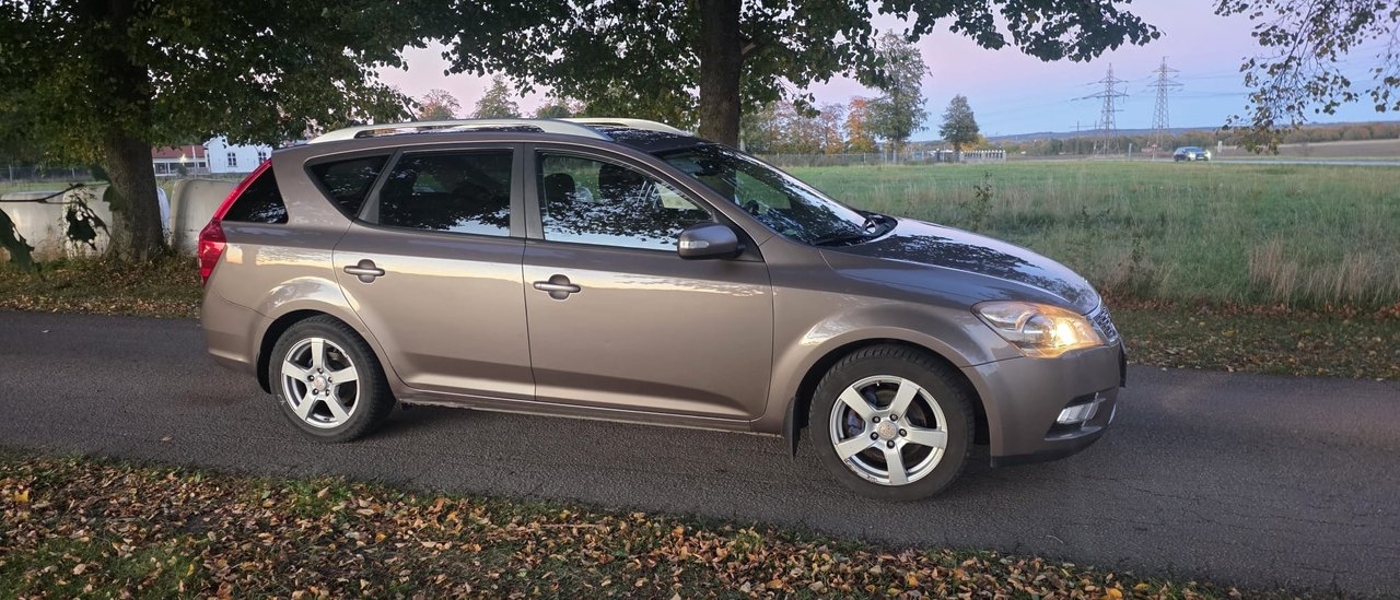 Kia Ceed 1.6 CRDi 128 2012, bild 7/10