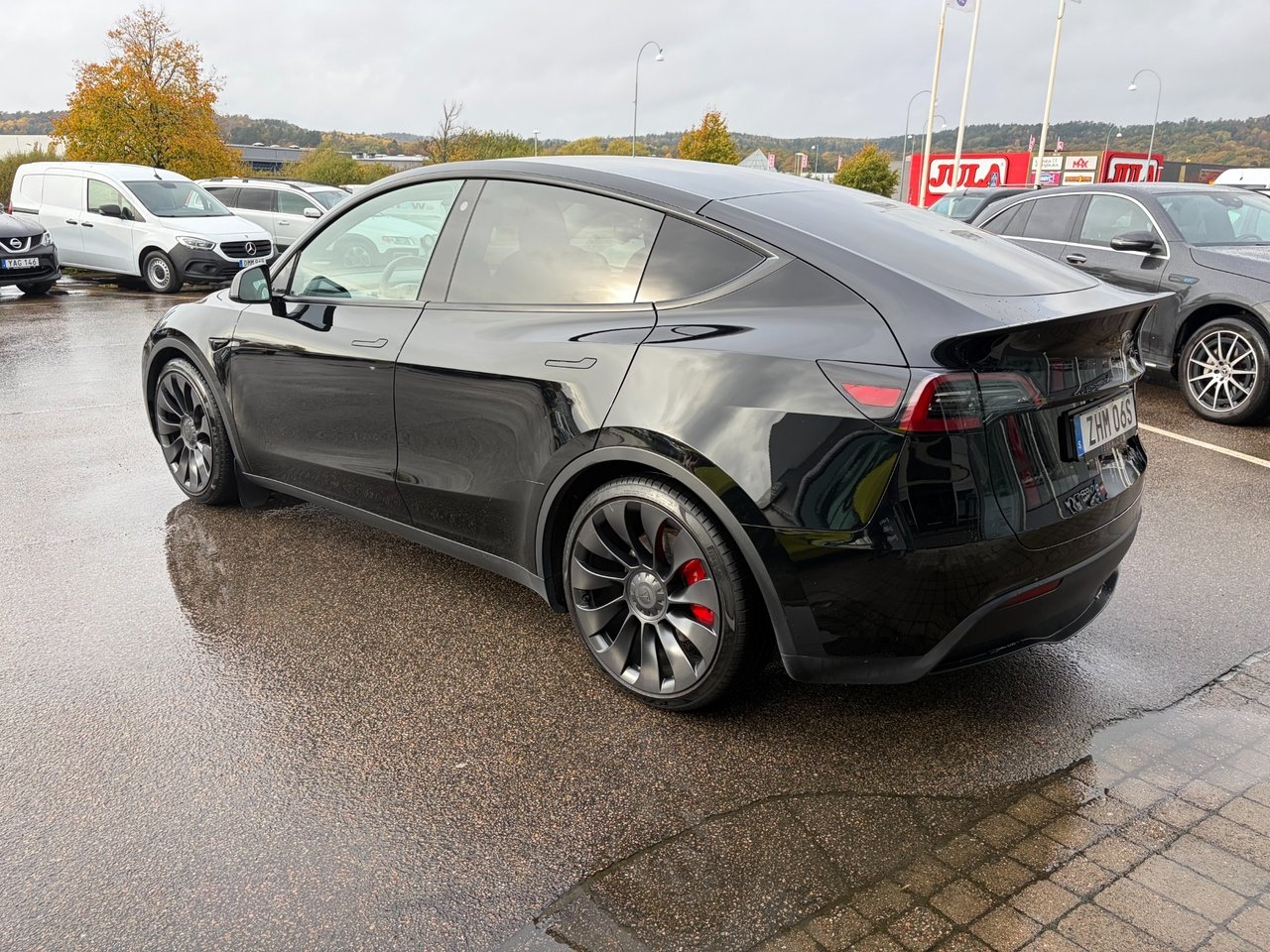 Tesla Model Y 2023, bild 2/10