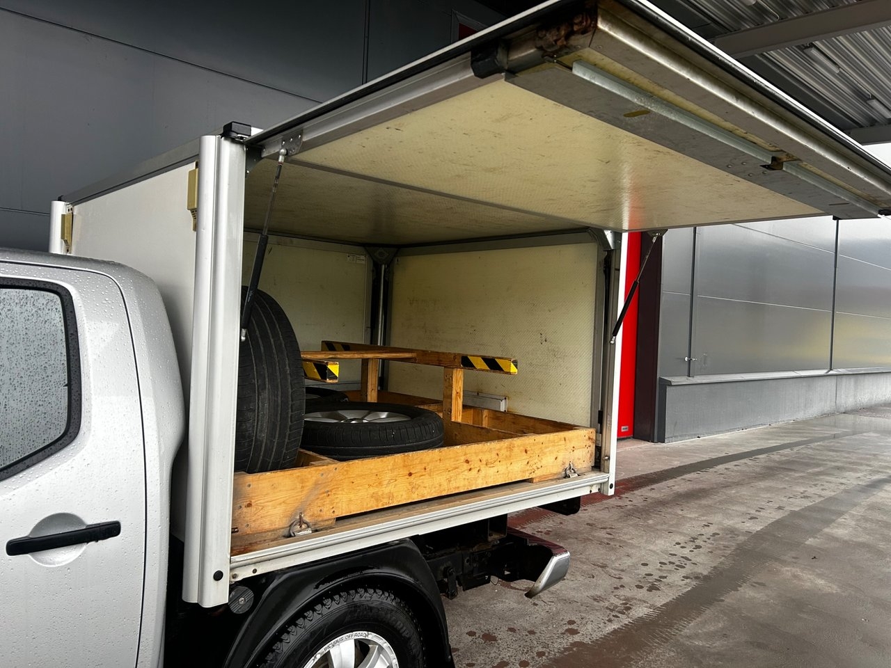 Nissan Navara 2.5 dCi 2014, bild 5/10