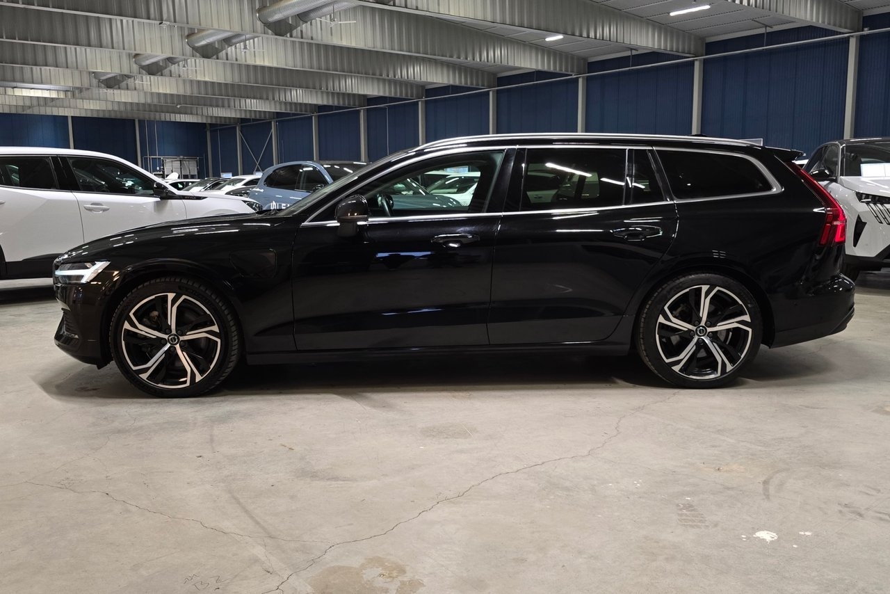Volvo V60 T6 Core 2023, bild 7/10