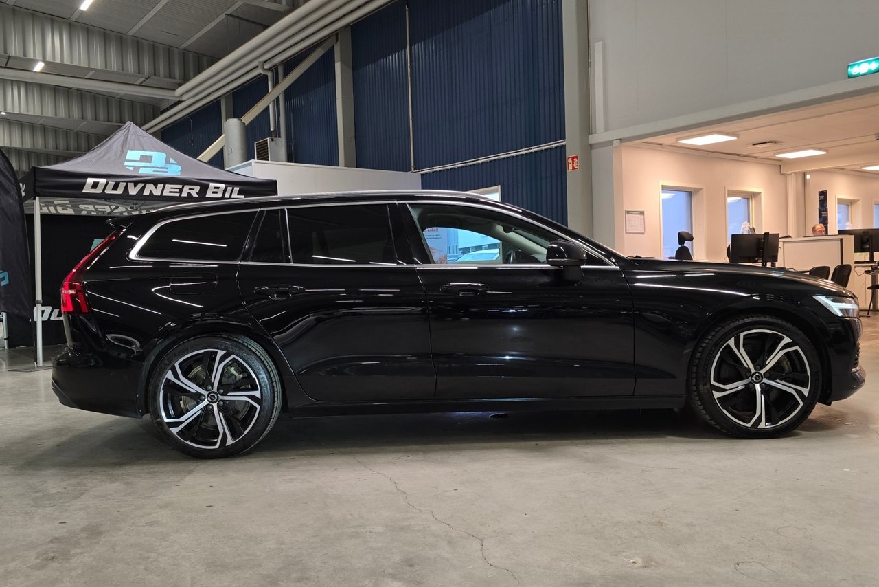 Volvo V60 T6 Core 2023, bild 3/10