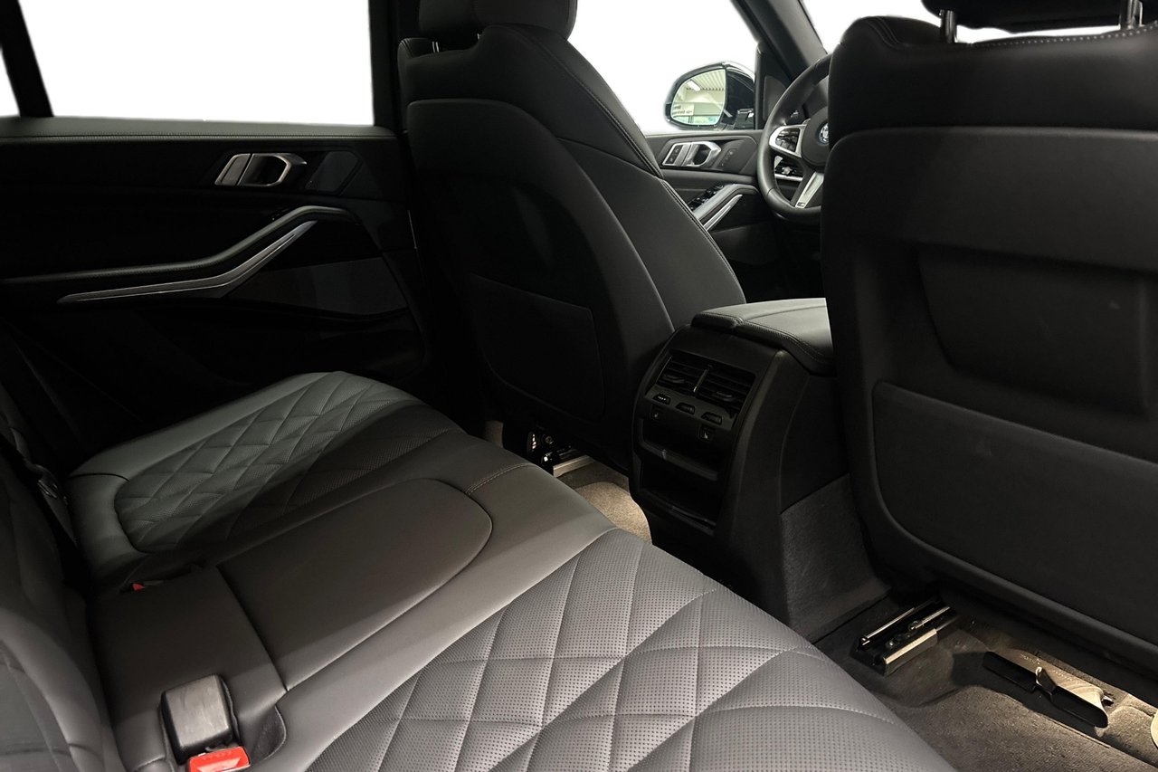 BMW X5 50e M Sport 2025, bild 7/10
