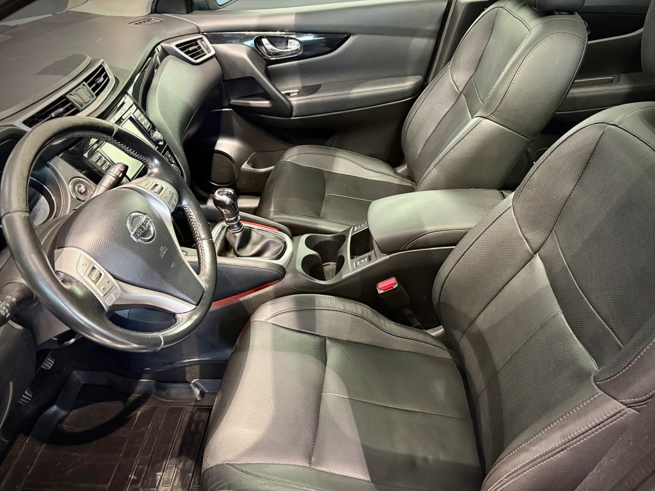 Nissan Qashqai 1.5 dCi Tekna 2014, photo 3/10