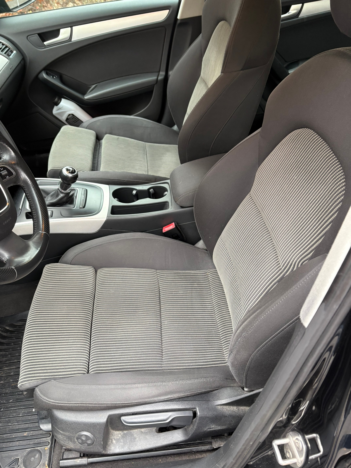 Audi A4 1.8 TFSI 2009, bild 6/8