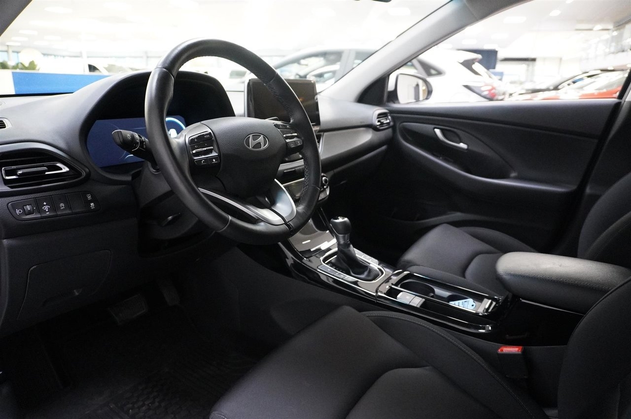 Hyundai i30 1.0 T-GDI Essential 2025, bild 2/10