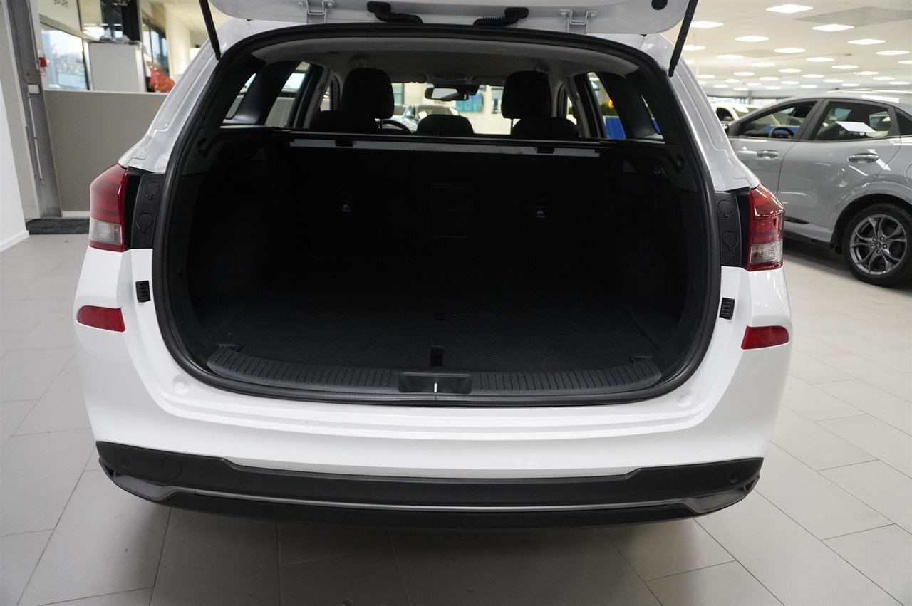 Hyundai i30 1.0 T-GDI Essential 2025, bild 4/10