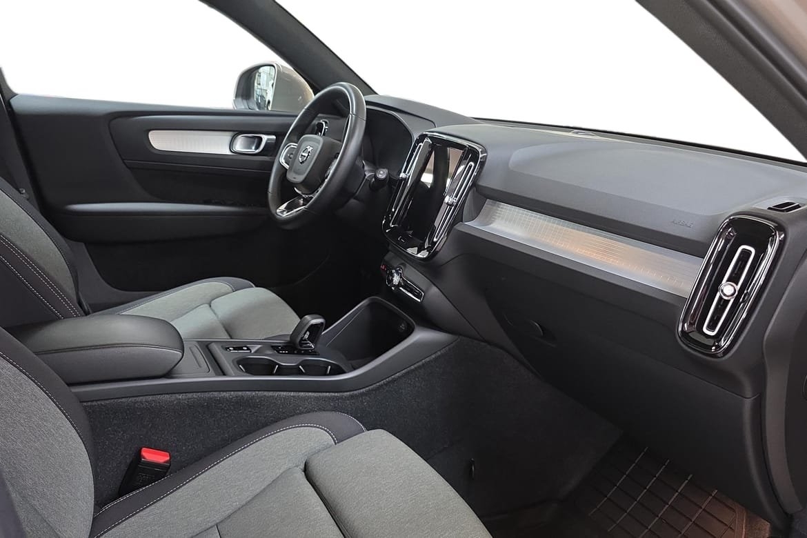 Volvo XC40 B3 Core 2024, bild 7/10