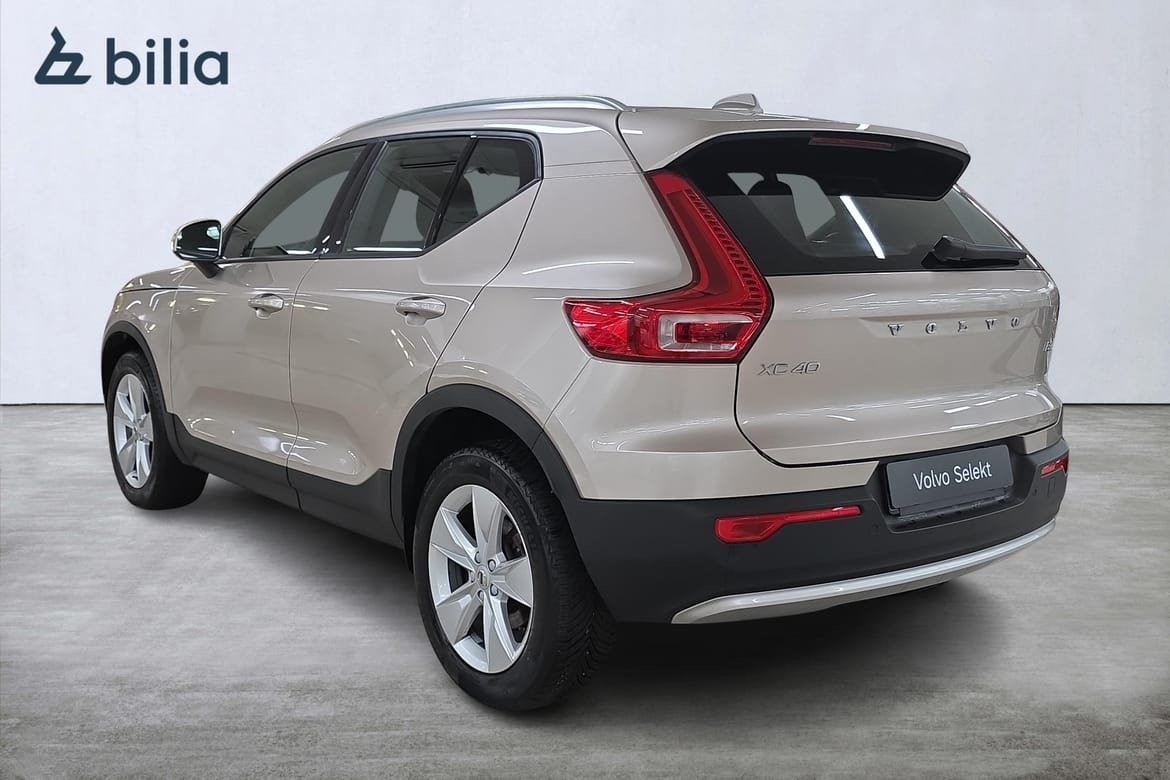 Volvo XC40 B3 Core 2024, bild 2/10