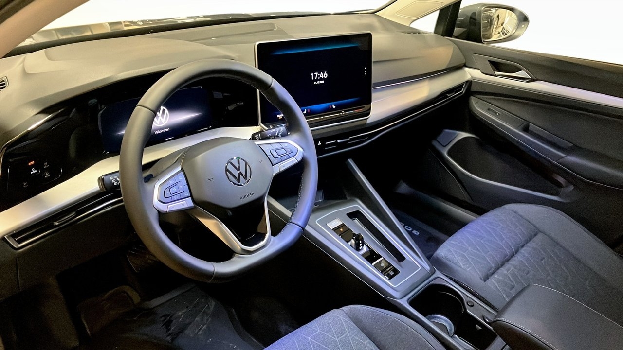 Volkswagen Golf 1.5 eTSI Life 2026, bild 7/10