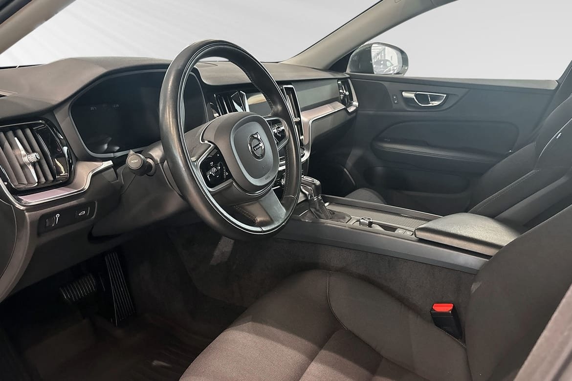 Volvo V60 T4 Momentum 2020, bild 7/10