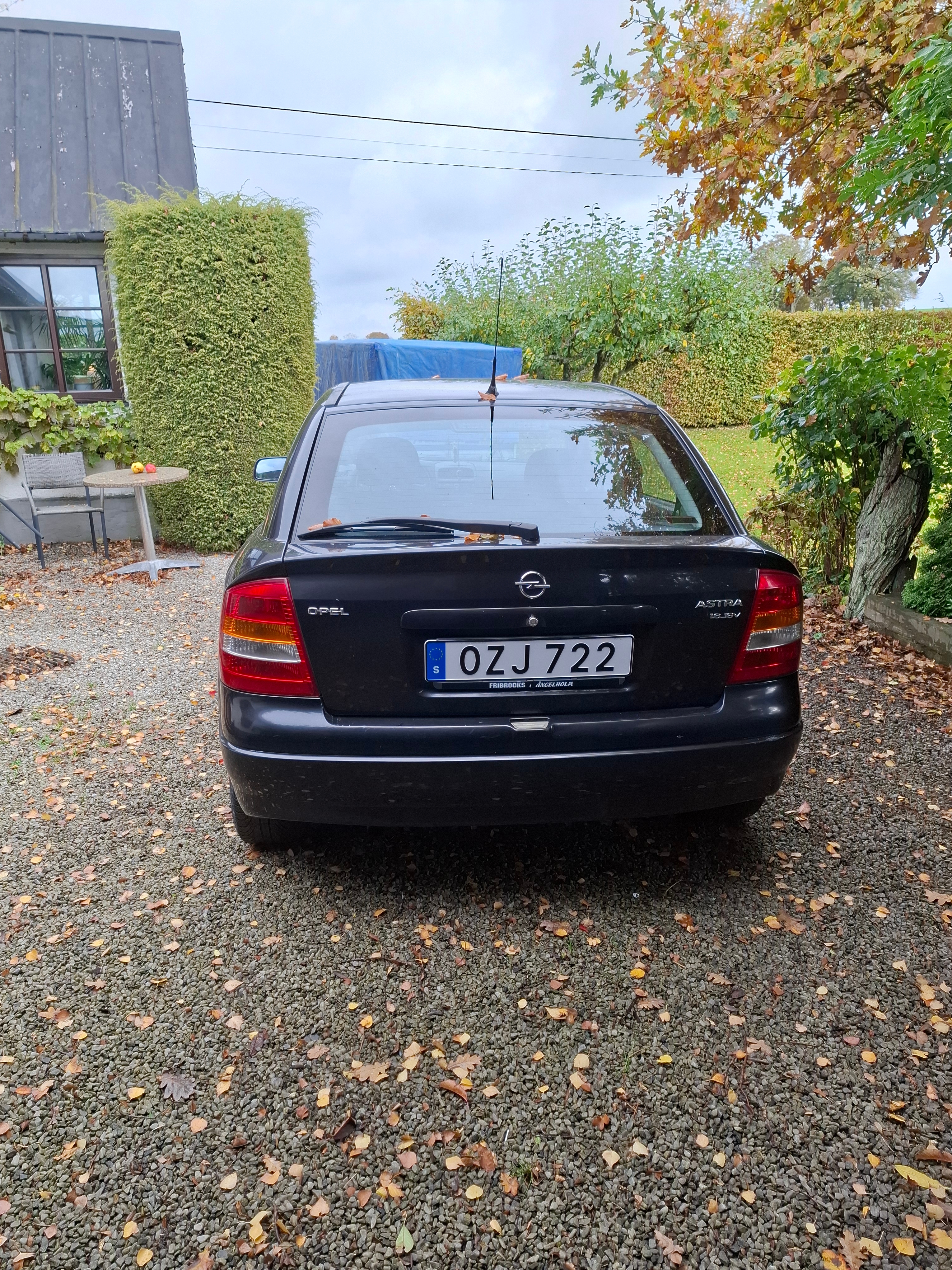 Opel Astra 1.6 16V 1999, bild 2/3