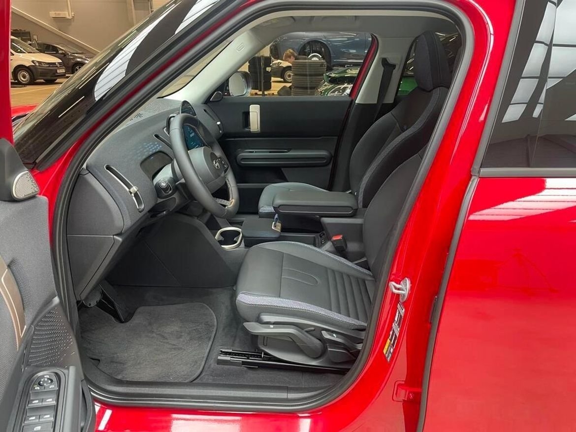 MINI Countryman SE Classic Trim 2026, bild 6/10