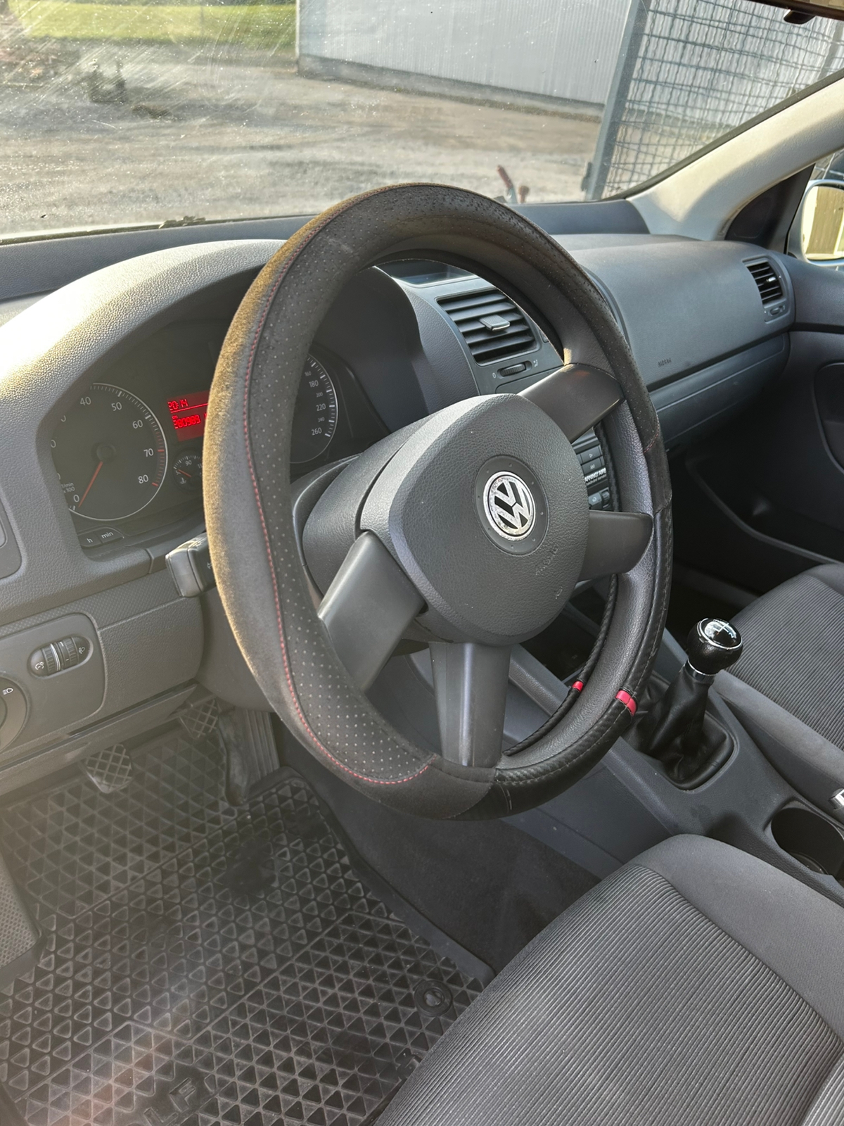 Volkswagen Golf 1.6 2005, bild 3/8