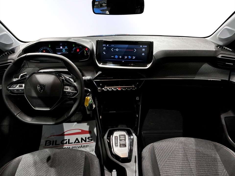 Peugeot 208 1.2 Hybrid 100 Style 2025, bild 6/10