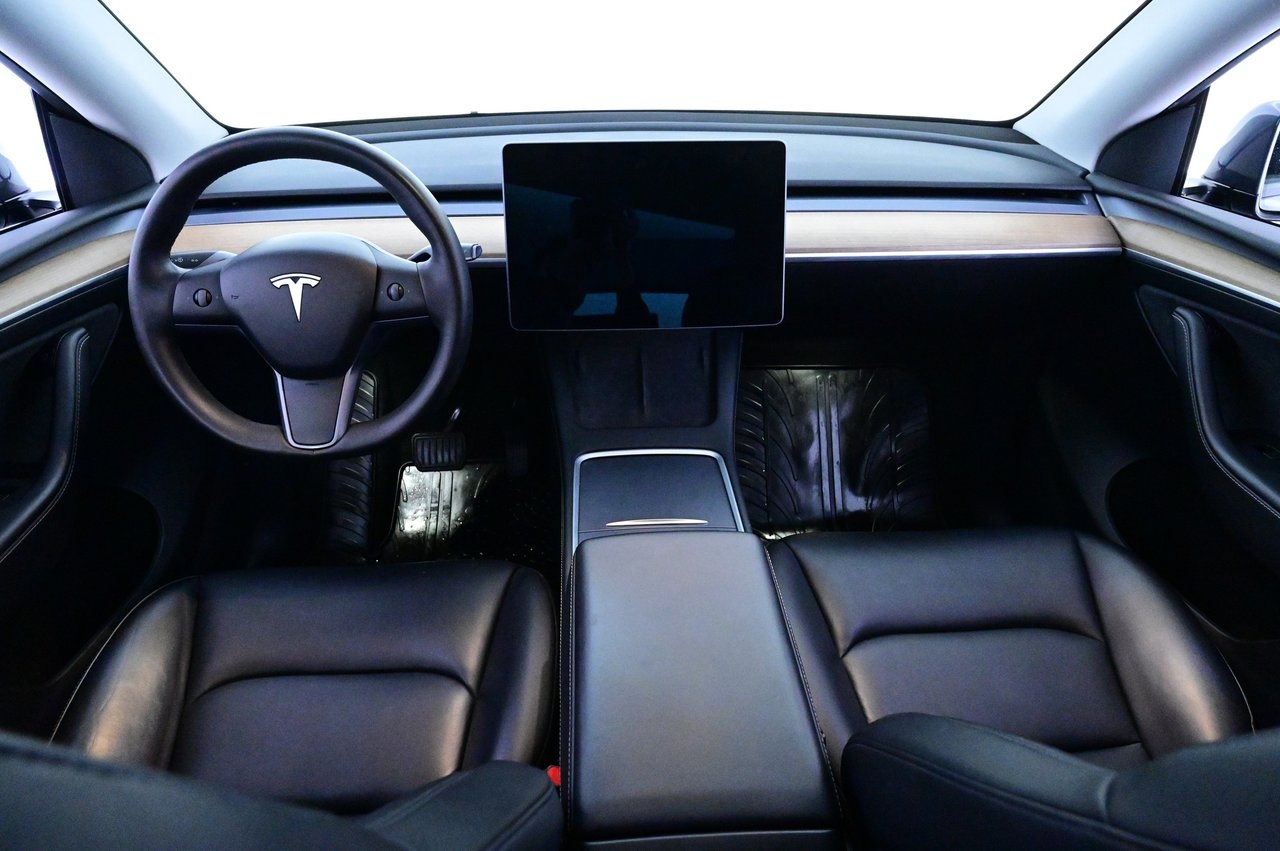 Tesla Model Y 2021, bild 6/10