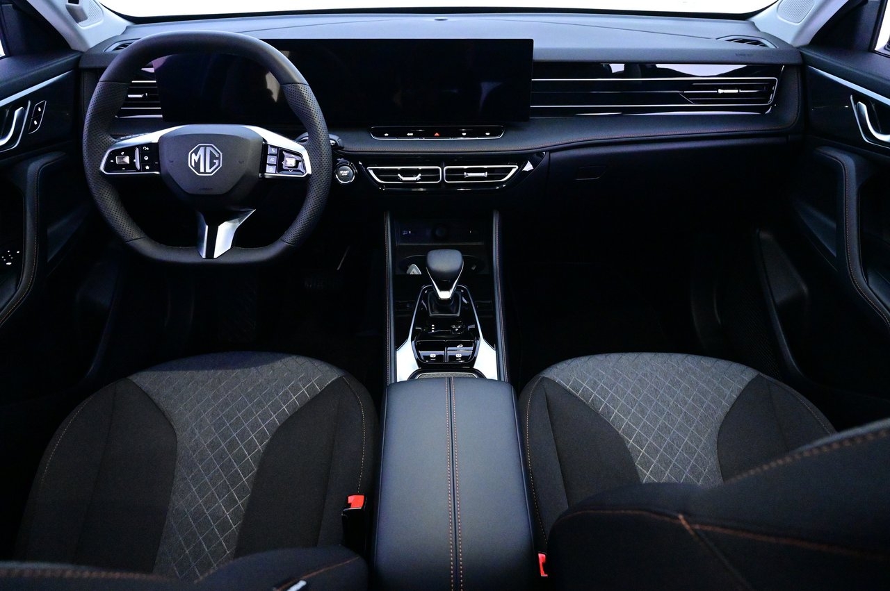 MG HS Comfort 2025, bild 6/10