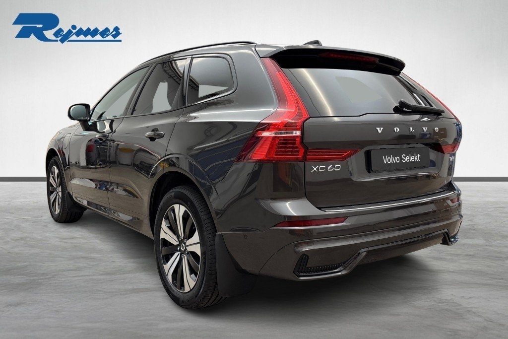 Volvo XC60 Plus Dark Nordic 2025, bild 4/31