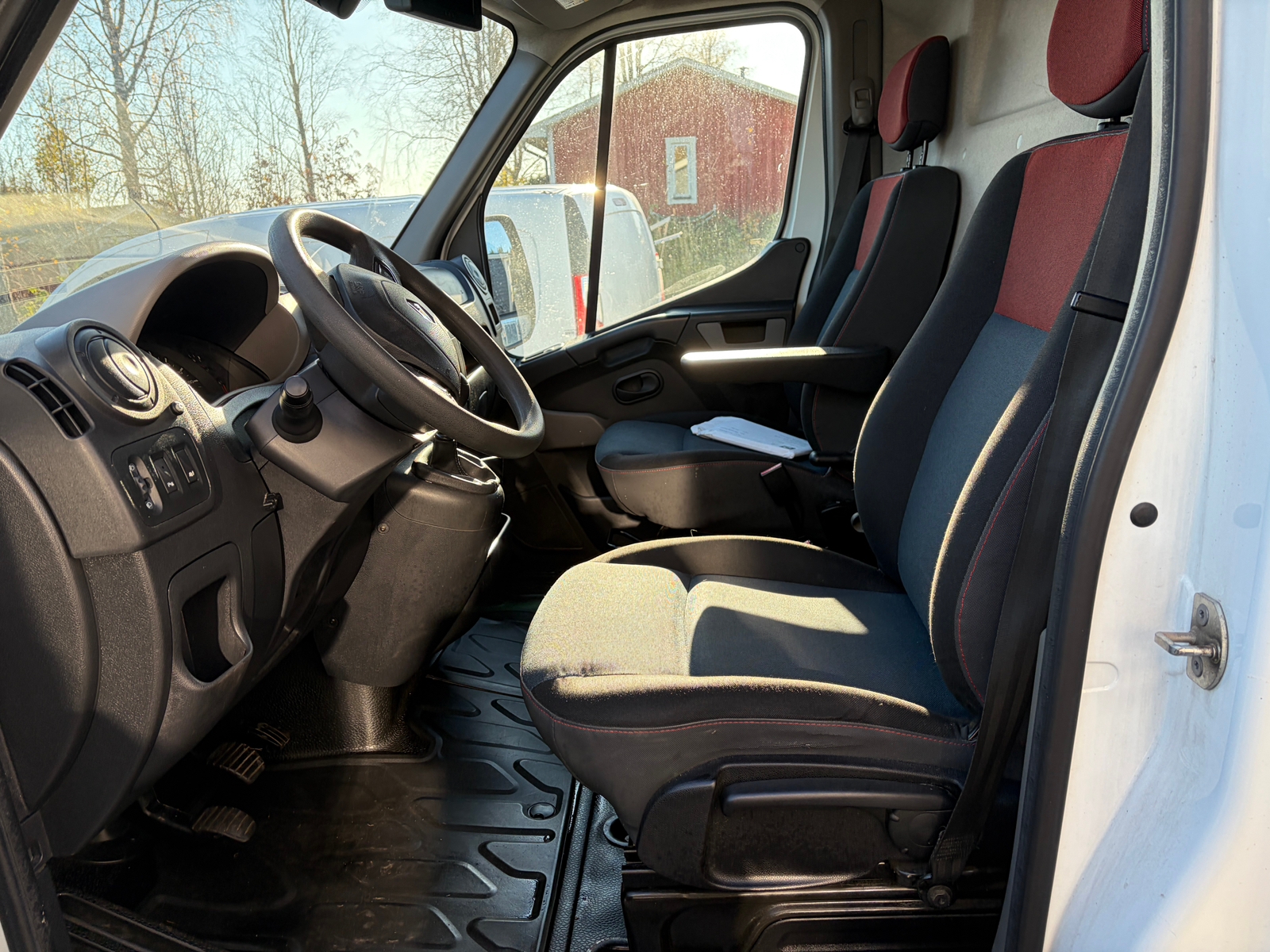 Renault Master dCi 165 2016, bild 2/3