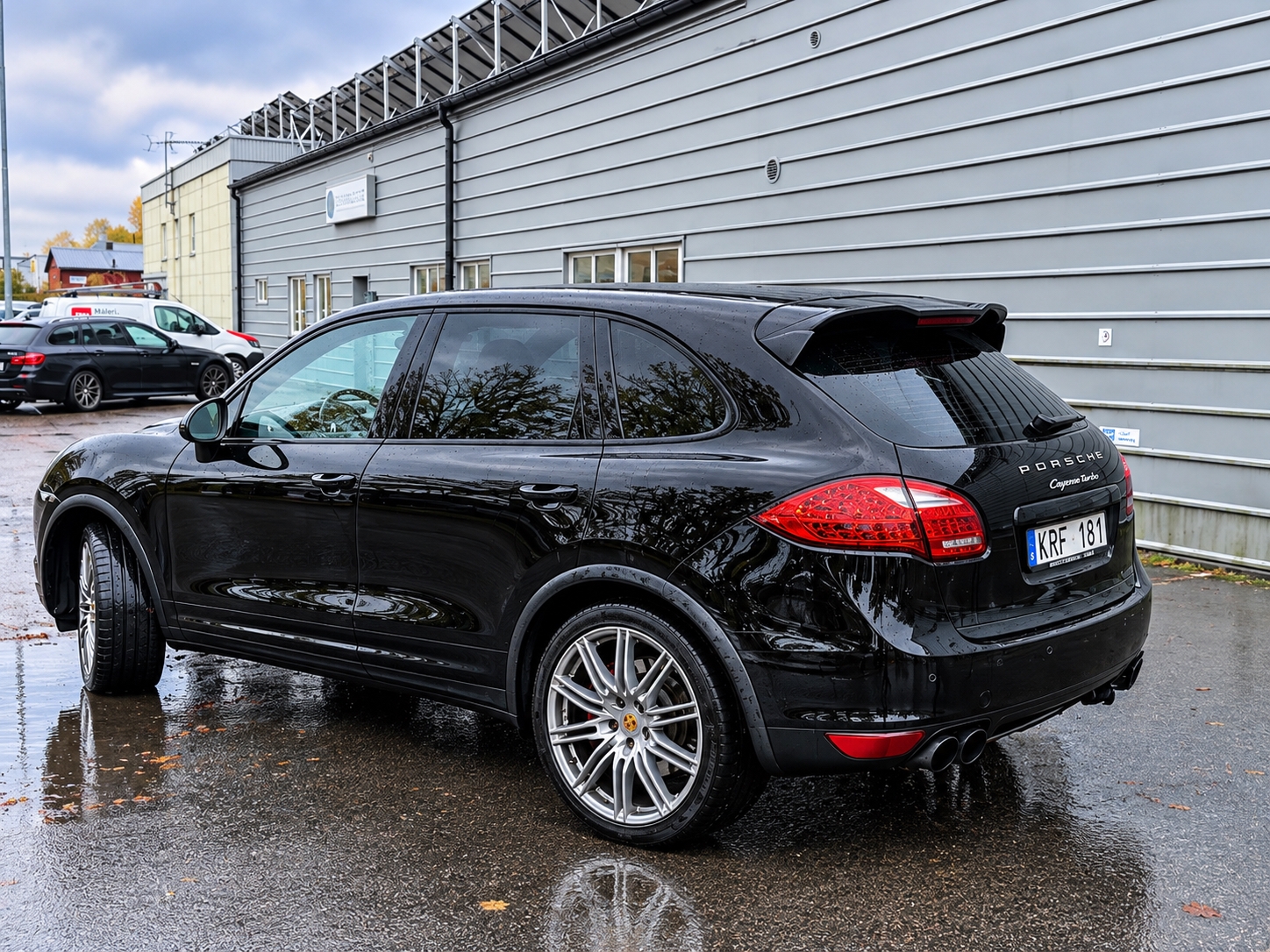 Porsche Cayenne Turbo 2011, bild 2/7