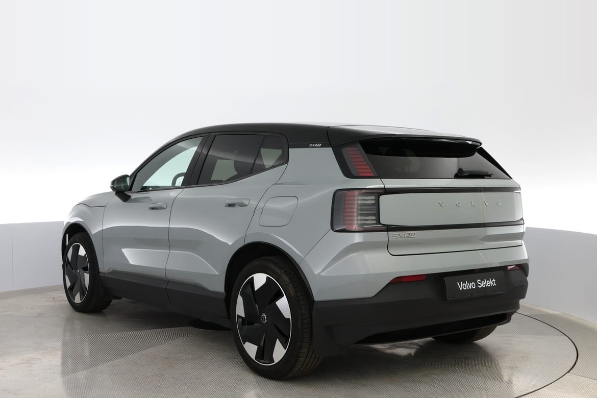 Volvo EX30 Extended Range Plus 2025, bild 3/10
