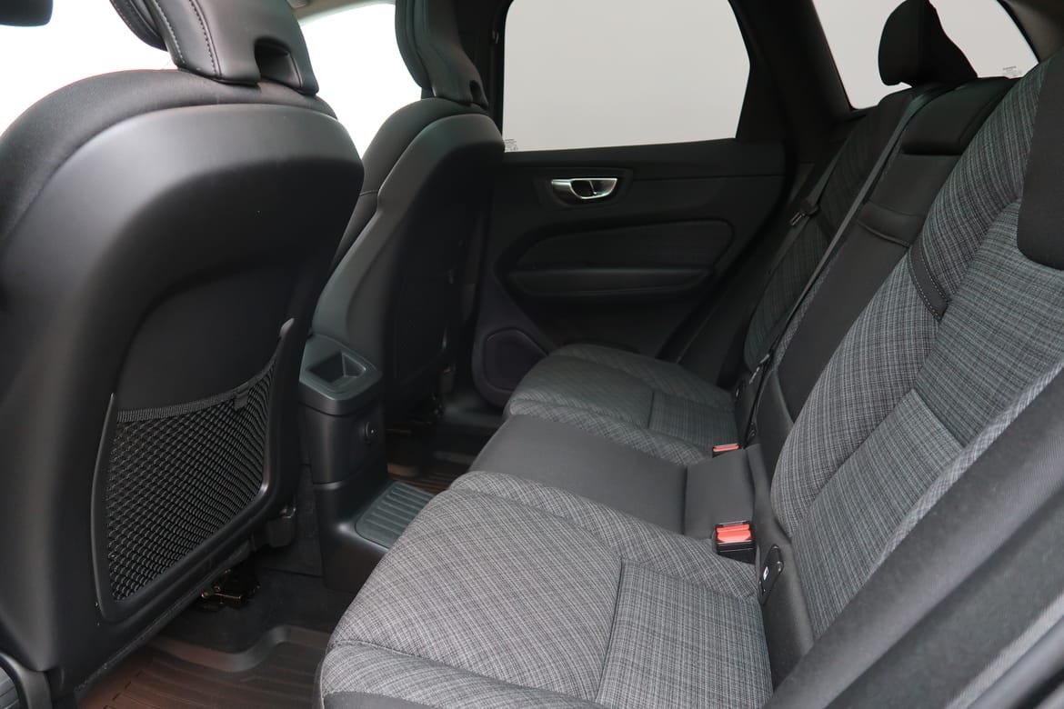 Volvo XC60 T6 Core Special Edition 2025, bild 5/10