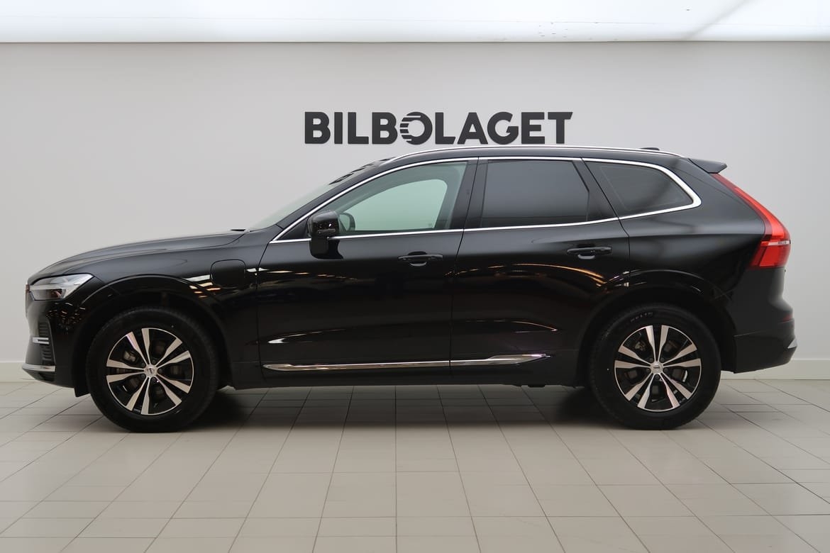 Volvo XC60 T6 Core Special Edition 2025, bild 2/10