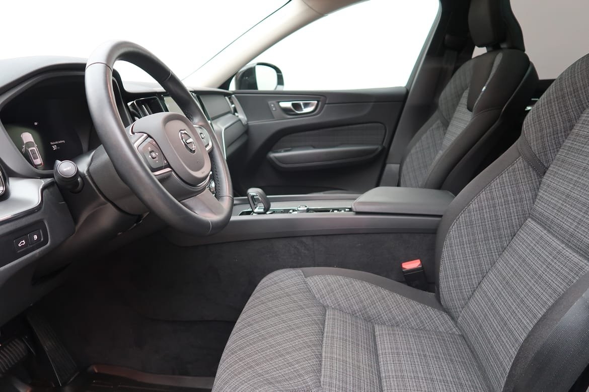 Volvo XC60 T6 Core Special Edition 2025, bild 4/10