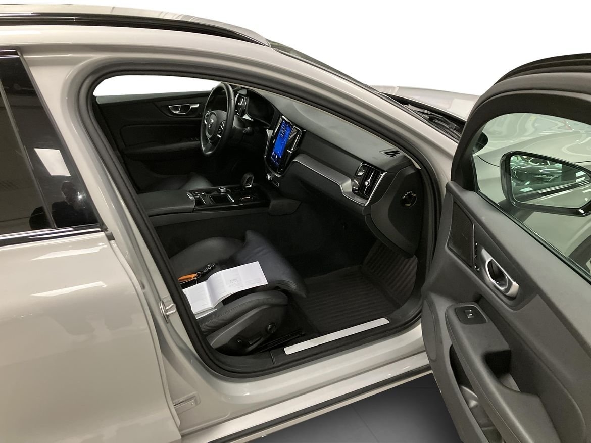 Volvo V60 T6 Plus Dark Nordic 2025, bild 7/10