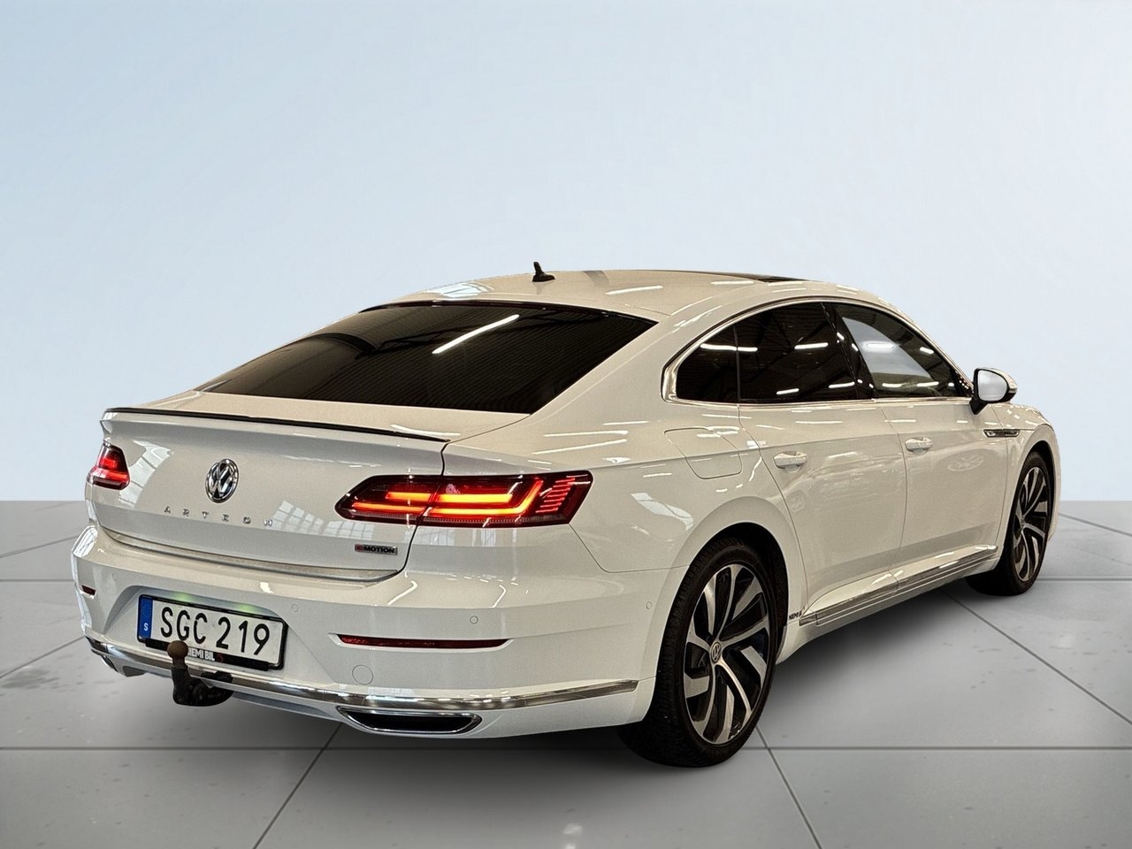 Volkswagen Arteon 2.0 TDI SCR R-Line 2018, bild 6/10