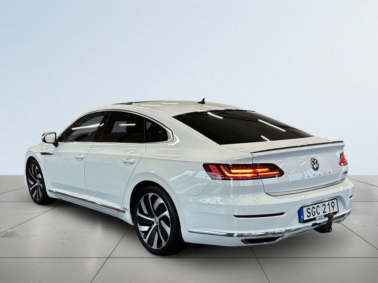 Volkswagen Arteon 2.0 TDI SCR R-Line 2018, bild 5/10