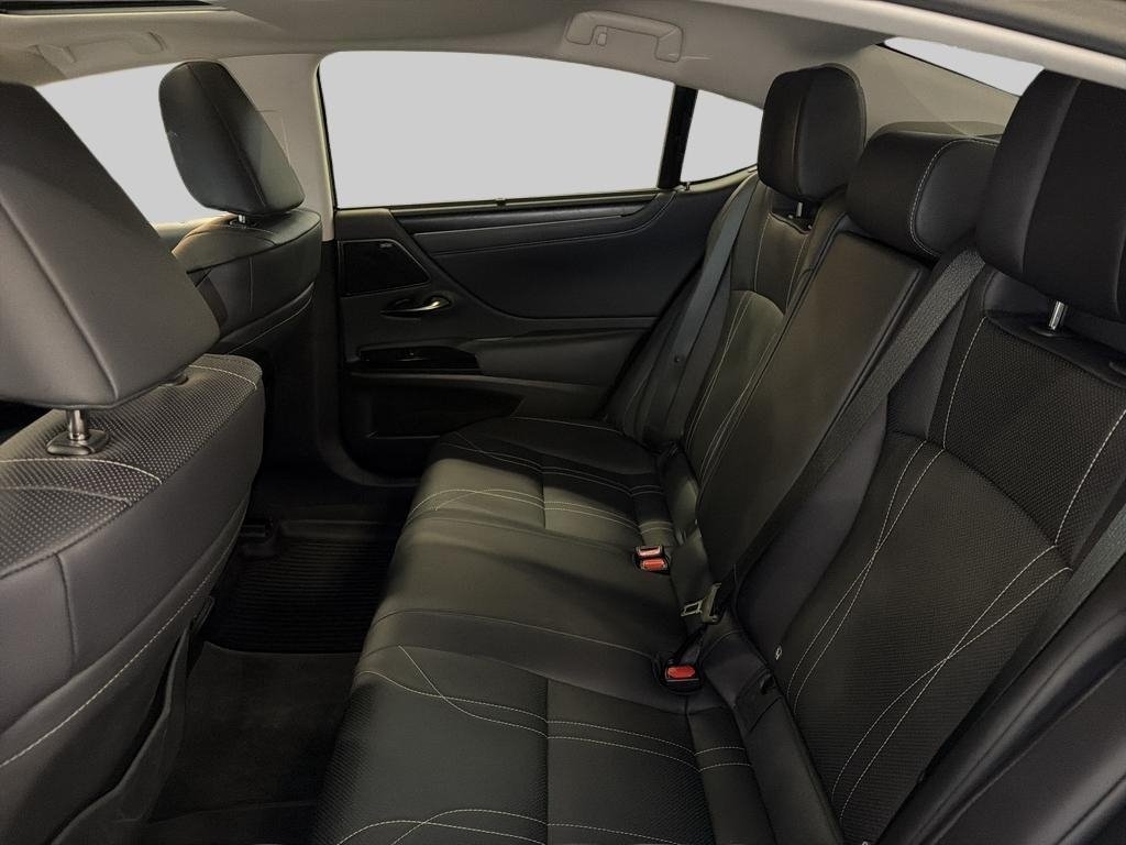 Lexus ES 300h Luxury 2023, bild 7/10