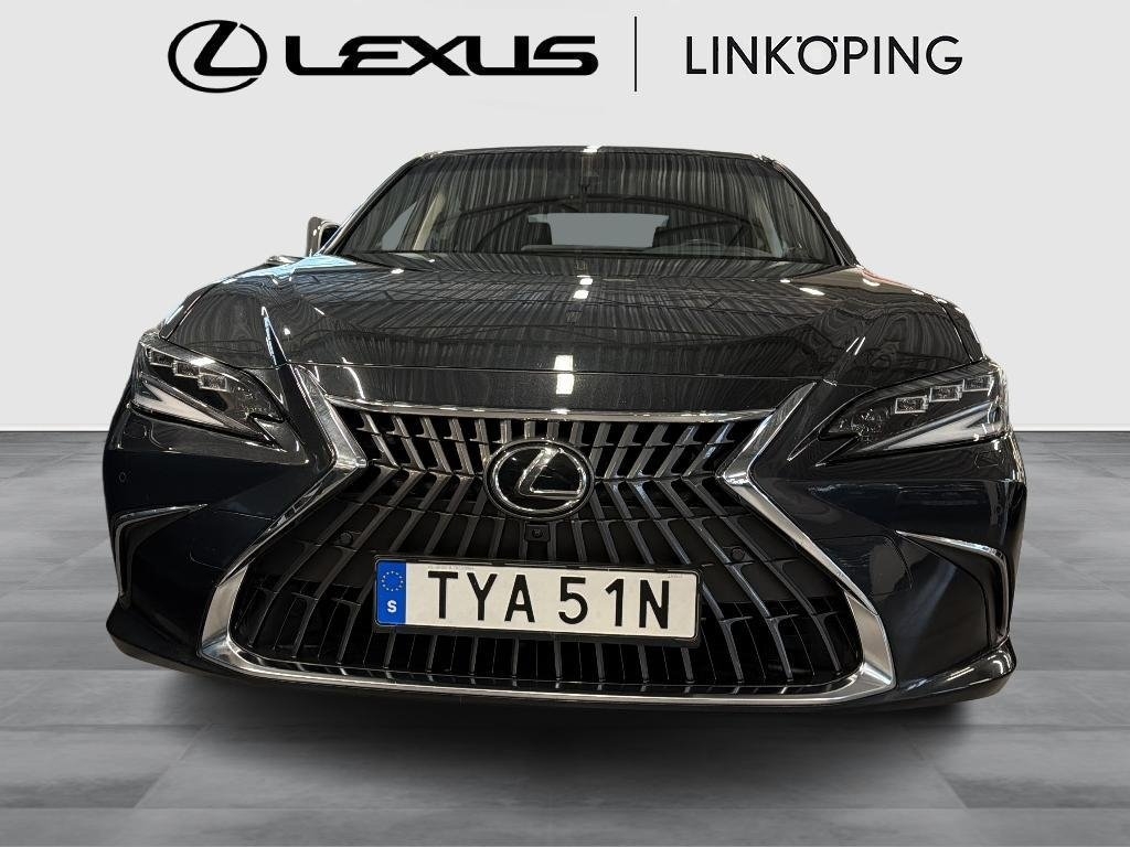 Lexus ES 300h Luxury 2023, bild 5/10