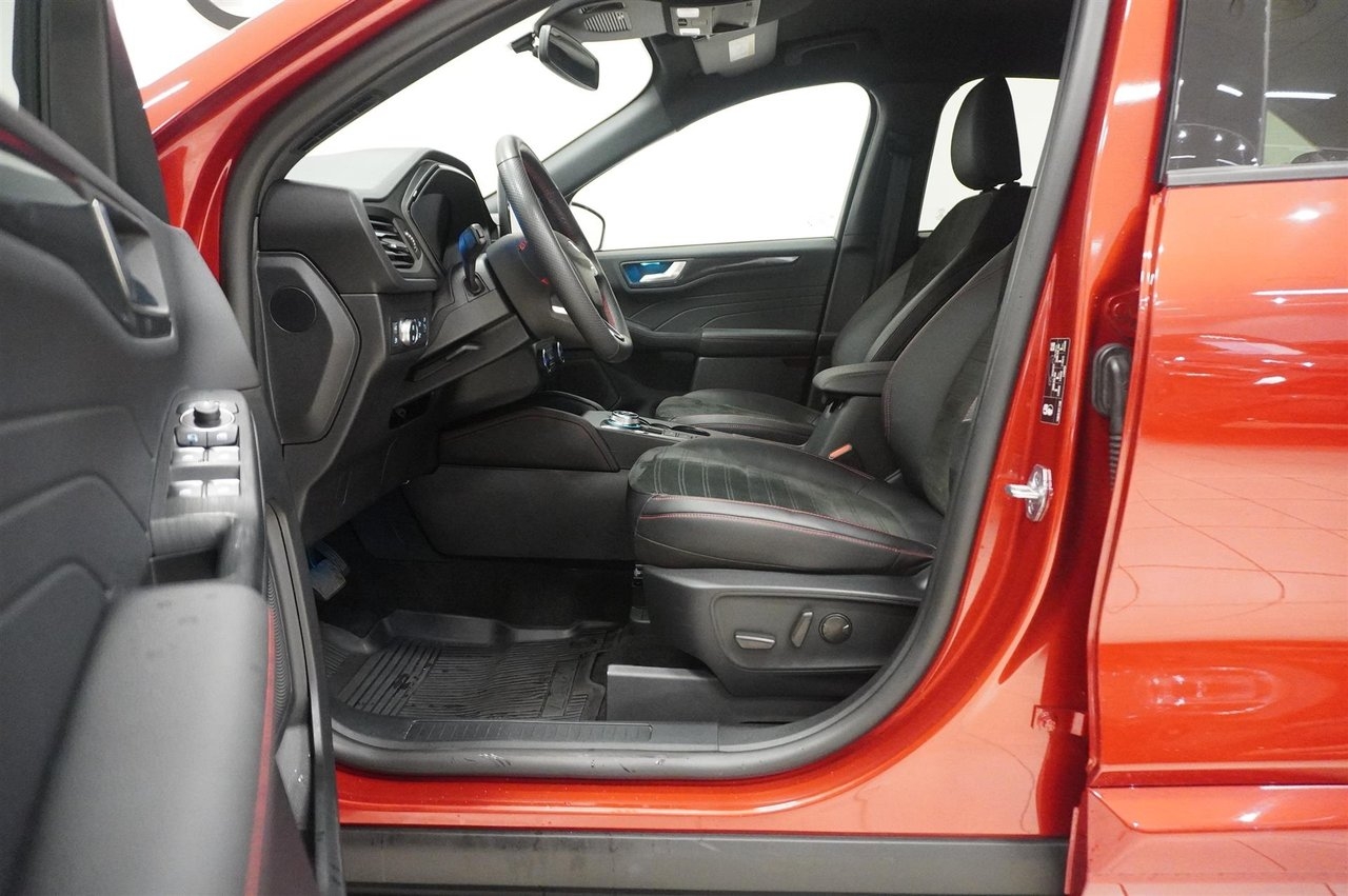 Ford Kuga 2.5 Plugin-Hybrid 2022, bild 2/10