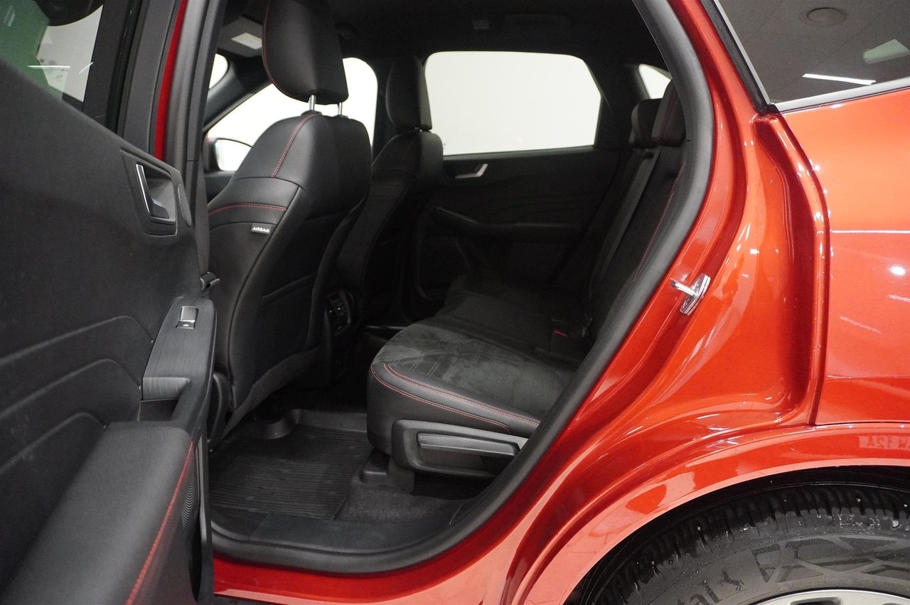 Ford Kuga 2.5 Plugin-Hybrid 2022, bild 7/10