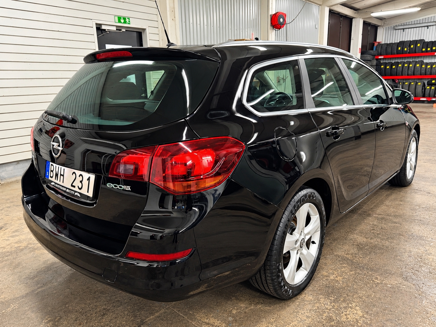 Opel Astra 1.7 CDTI 2011, bild 4/8