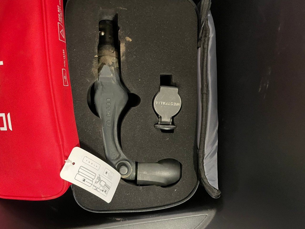Tesla Model Y 2023, bild 6/6