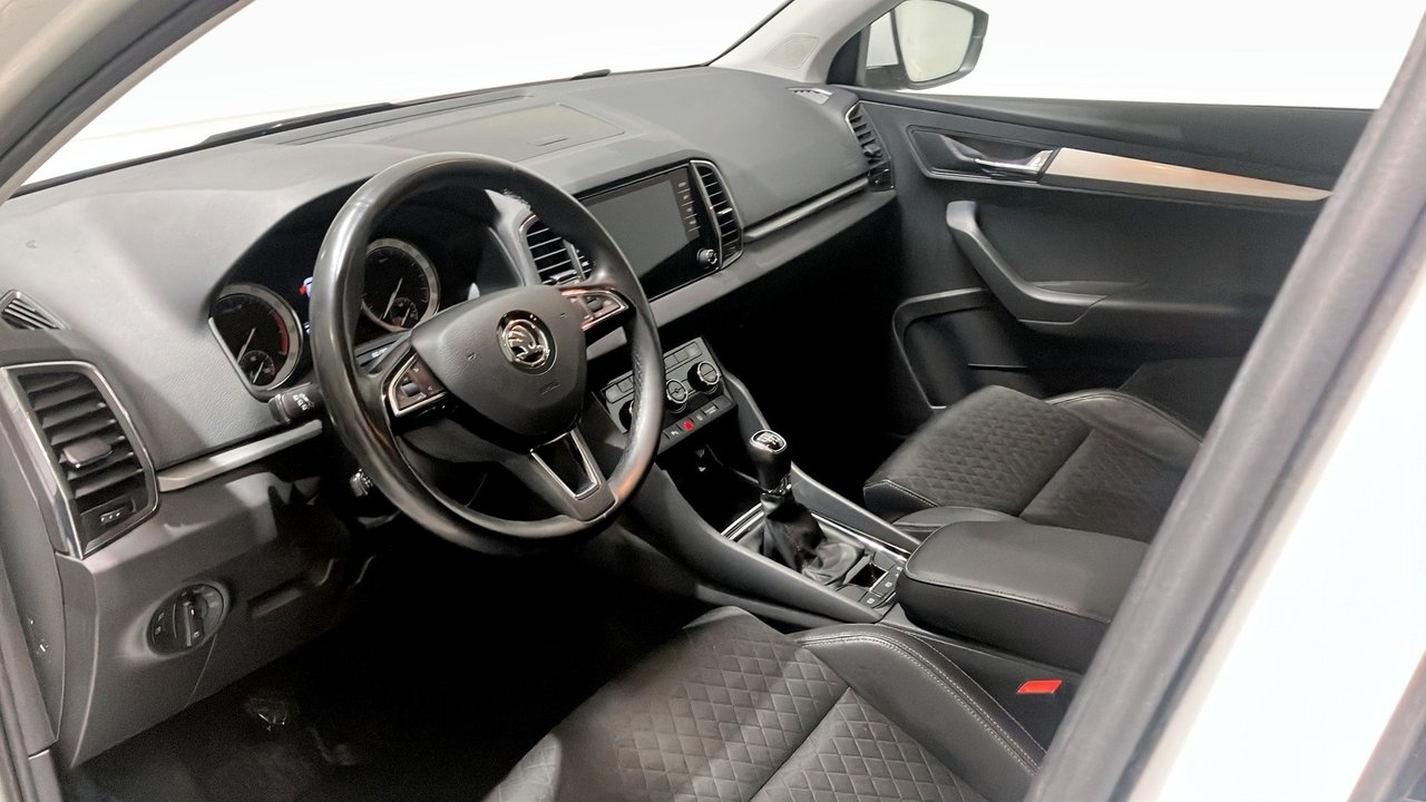 Skoda Karoq 1.0 TSI Ambition 2020, kuva 7/10